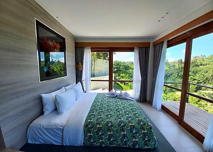 ホテル Tamaro Bali 5*